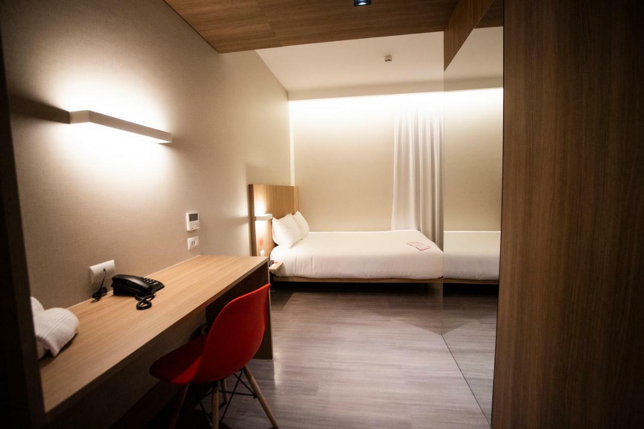 Hotel Moov Курітіба Екстер'єр фото